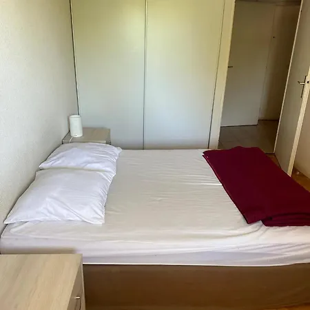 Moderne Fréjus: Spacious With Shared Pool *